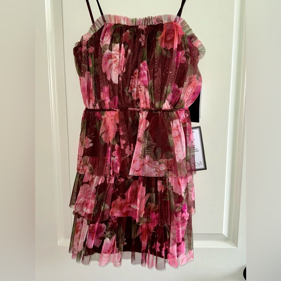 Floral Print Tiered Sparkle Mini Dress - Strapless - Size 7 - Picture 3 of 8